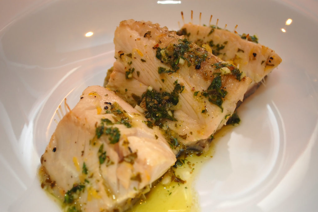 Cod fish is a low fat option for those looking to cut body fat